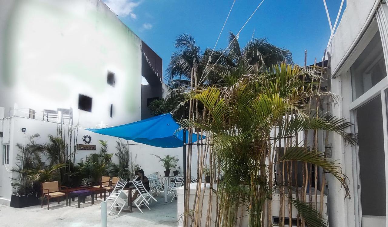 Lezzoto Hostel Boutique 2,5 Playa del Carmen Exteriör bild